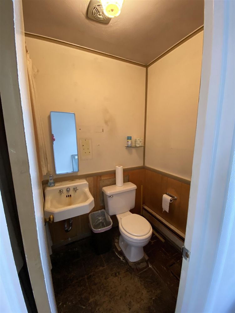 2916 Engle Rd, Fort Wayne, IN 46809